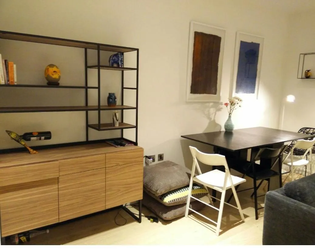Homestay Private Room In Luxury Canary Wharf Apartment London